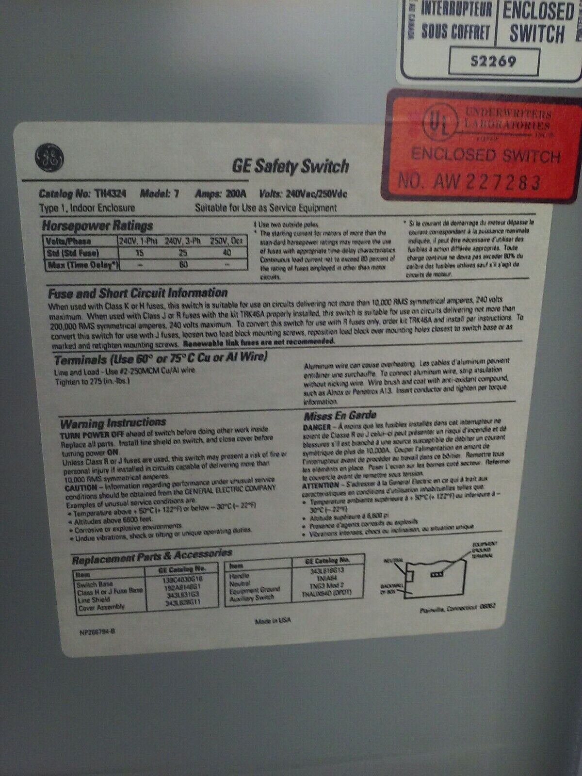 GE TH4324 MODEL 7 FUSIBLE SAFETY SWITCH 3P 200A 240V 60HP TYPE 1 INDOOR