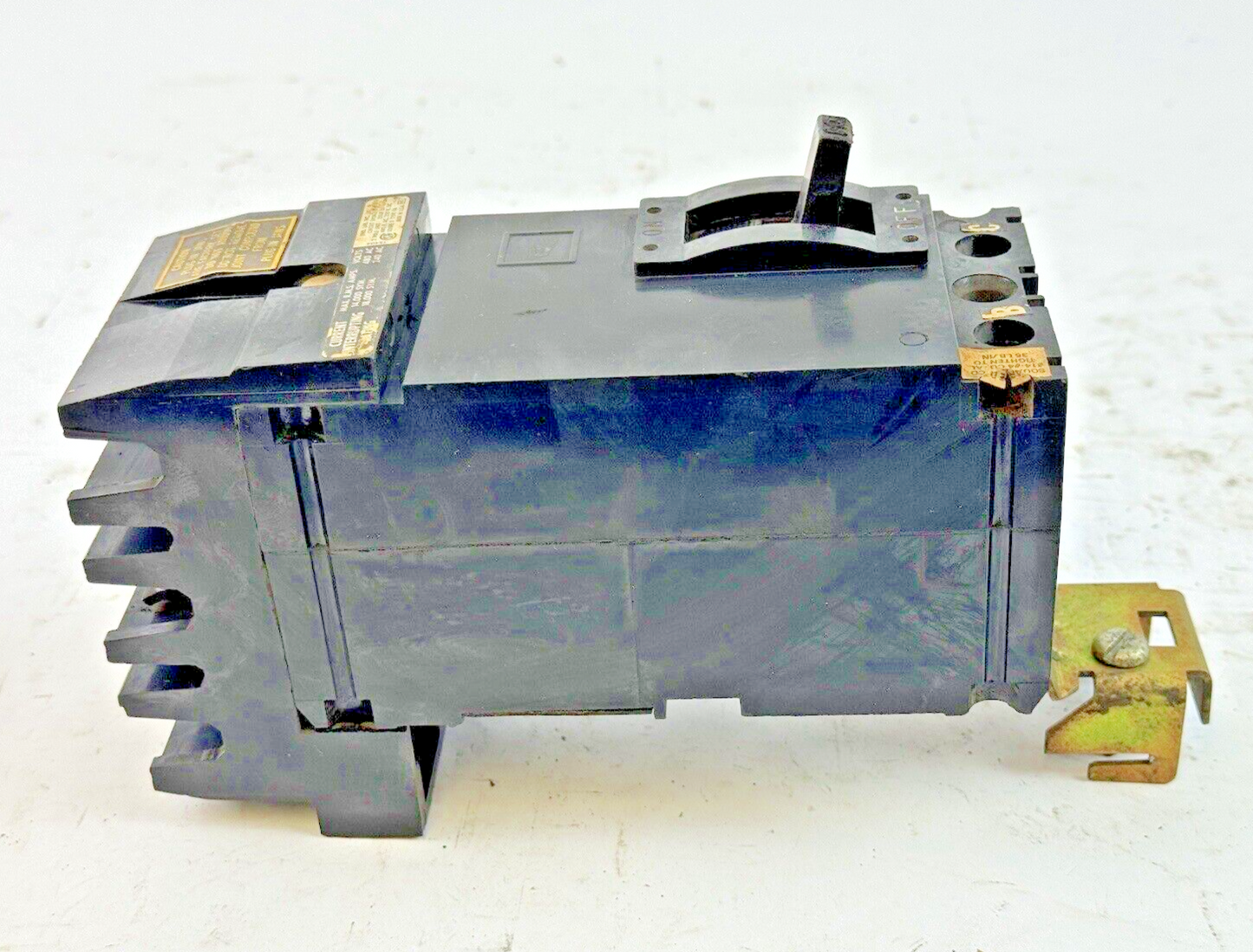 SQUARE D - FA24020BC - I-LINE MOLDED CIRCUIT BREAKER - 20 AMP/2 POLE/480 VAC