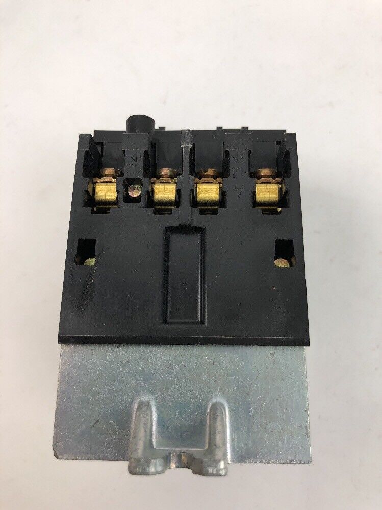 Sylvania P6-40-76 P6 Control Relay 4 N.O. Poles 120 V 60 HZ Series A NAED 48015