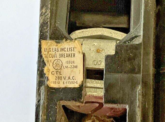 GE TQST8 MOD.1 CIRCUIT BREAKER SHUNT TRIP 24-48VDC 20A