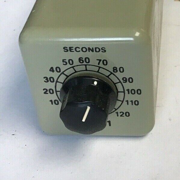 EAGLE SIGNAL CG421A6 120V/60HZ TIME DELAY RELAY 120SEC.