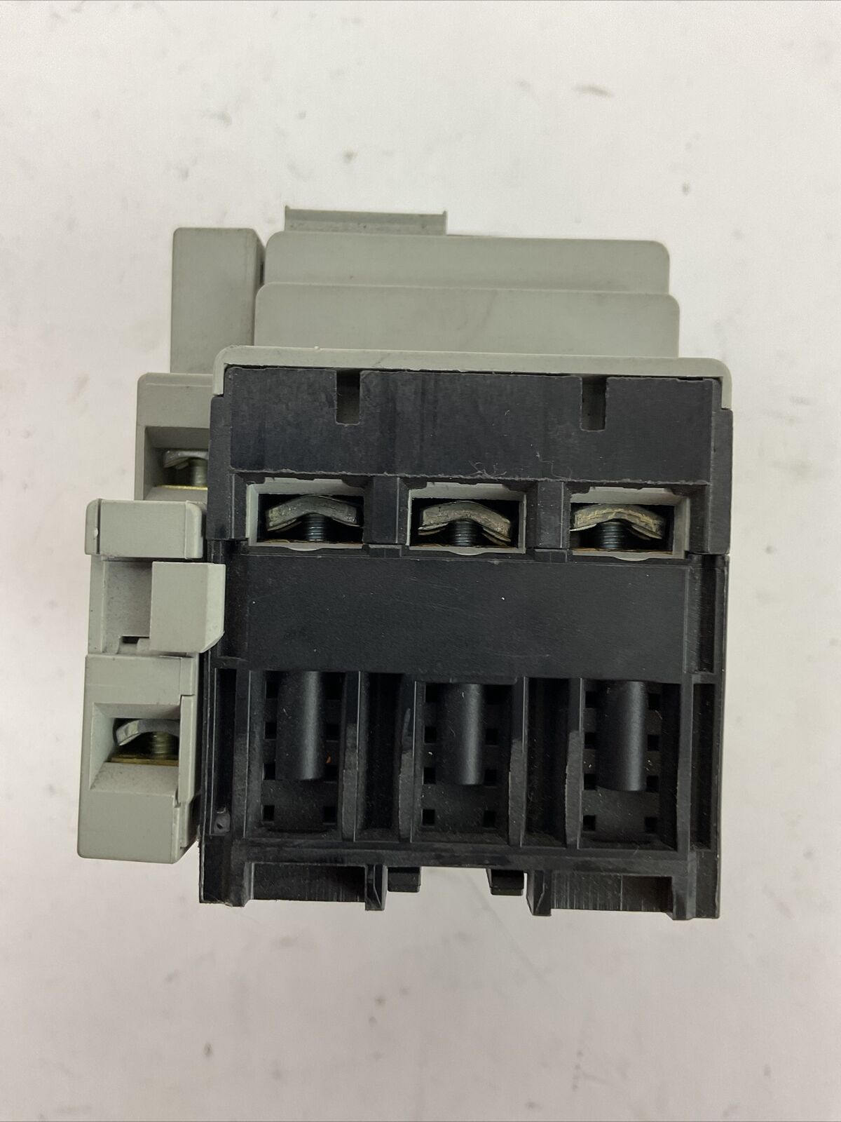 ALLEN BRADLEY 140M-C2E-C10 MOTOR PROTECTOR SER C 6.3-10A 140M-C-A SER A 600VAC