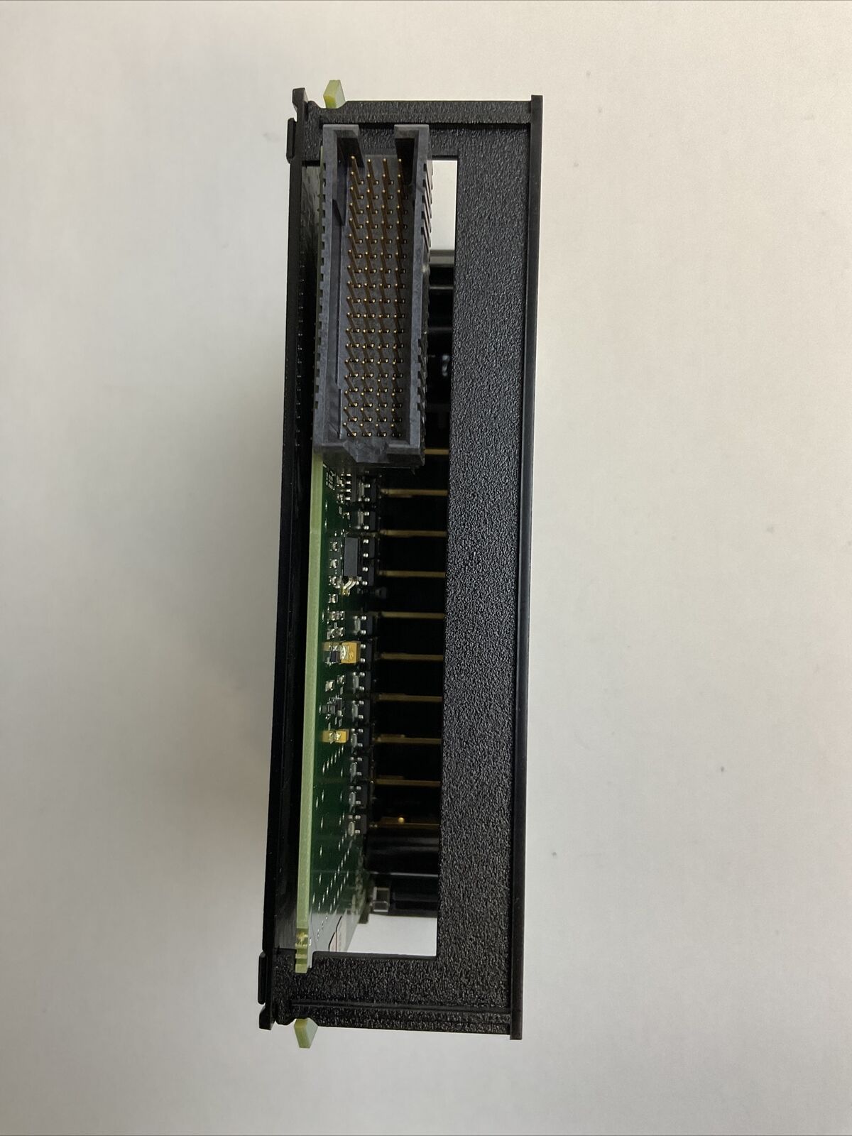 ALLEN BRADLEY 1756-IB16 SER A FW 3.004 CONTROL LOGIX 16PT 12/24VDC DIGITAL INPUT