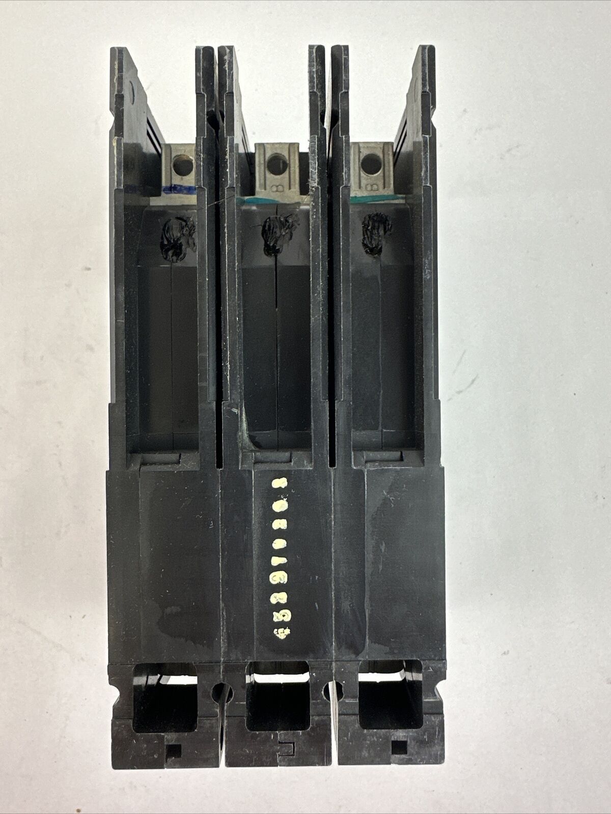 SIEMENS ITE E23B030 MOLDED CASE CIRCUIT BREAKER 30A 3P 240VAC