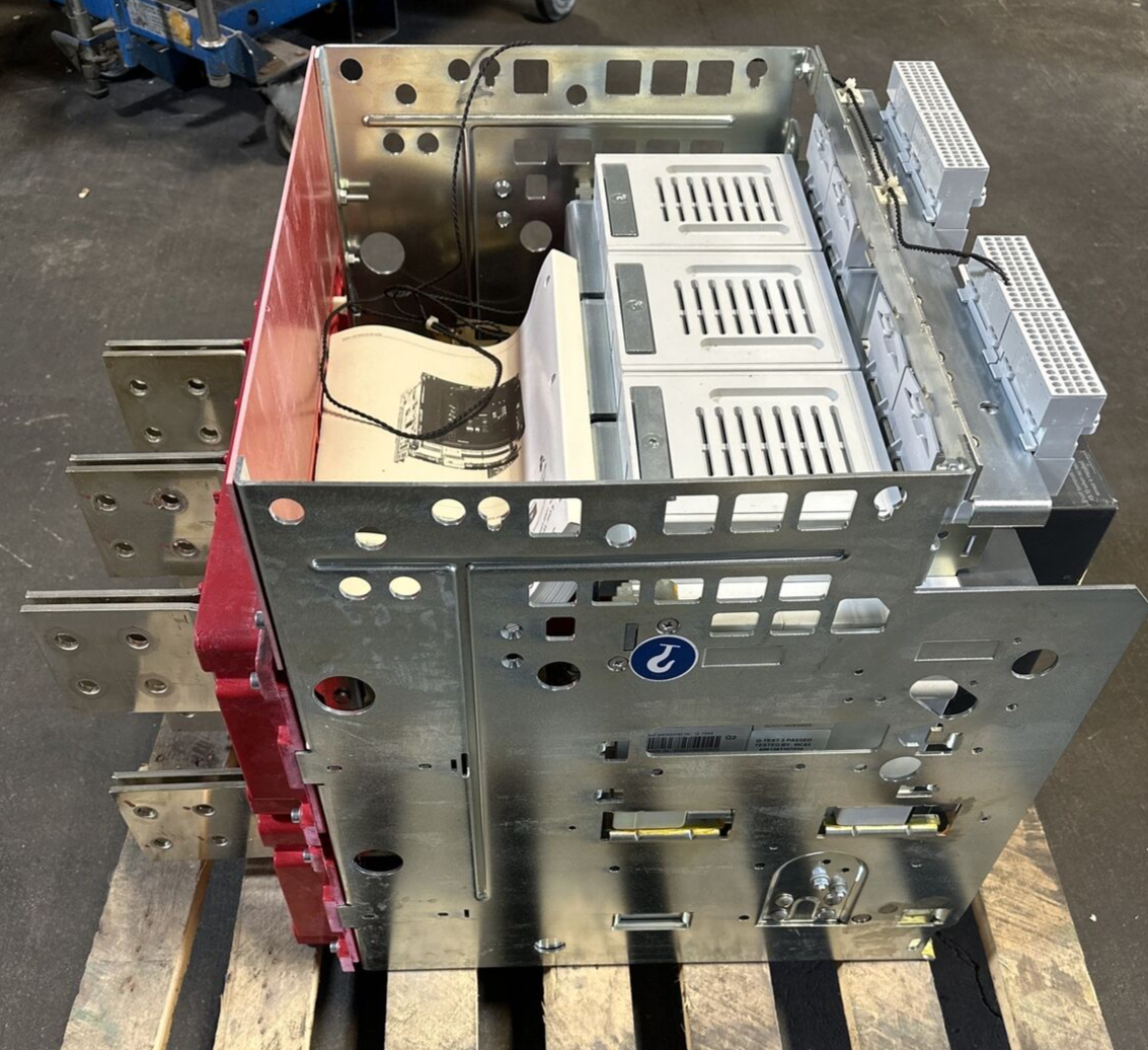 SIEMENS L2A316TGCXXXXXN 1600A 635VAC INTEGRATED CUBICLE BUS