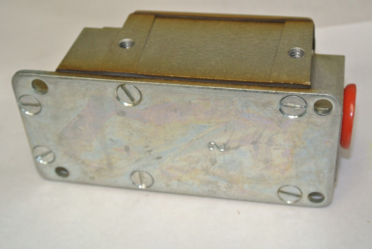 R.B. DENISON L100WDR-2M LIMIT SWITCH 600V MAX NEW SURPLUS GOULD / TELEMECANIQUE
