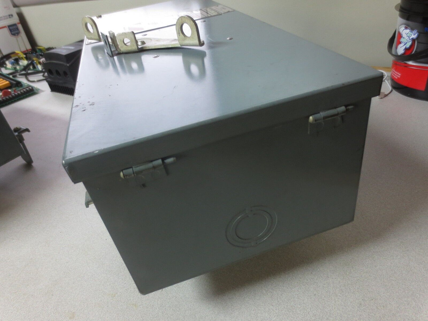WESTINGHOUSE 1470597 TYPE CBP CIRCUIT BREAKER & ENCLOSURE