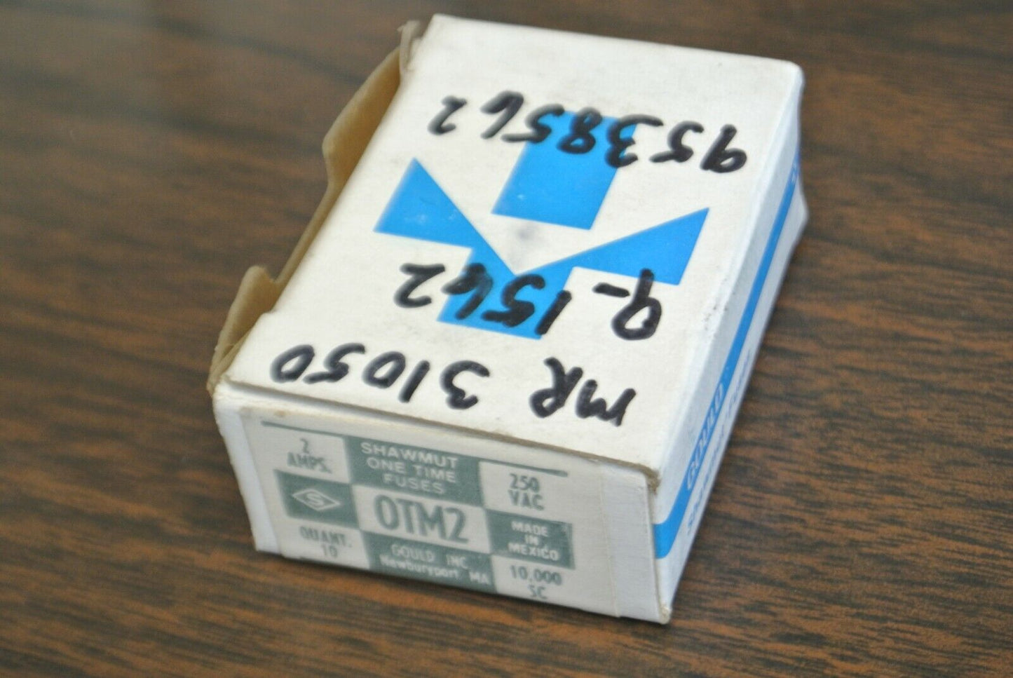 BOX of 10 / GOULD-SHAWMUT OTM2 ONE-TIME FUSE / 2A / 250V / NEW SURPLUS / OTM 2