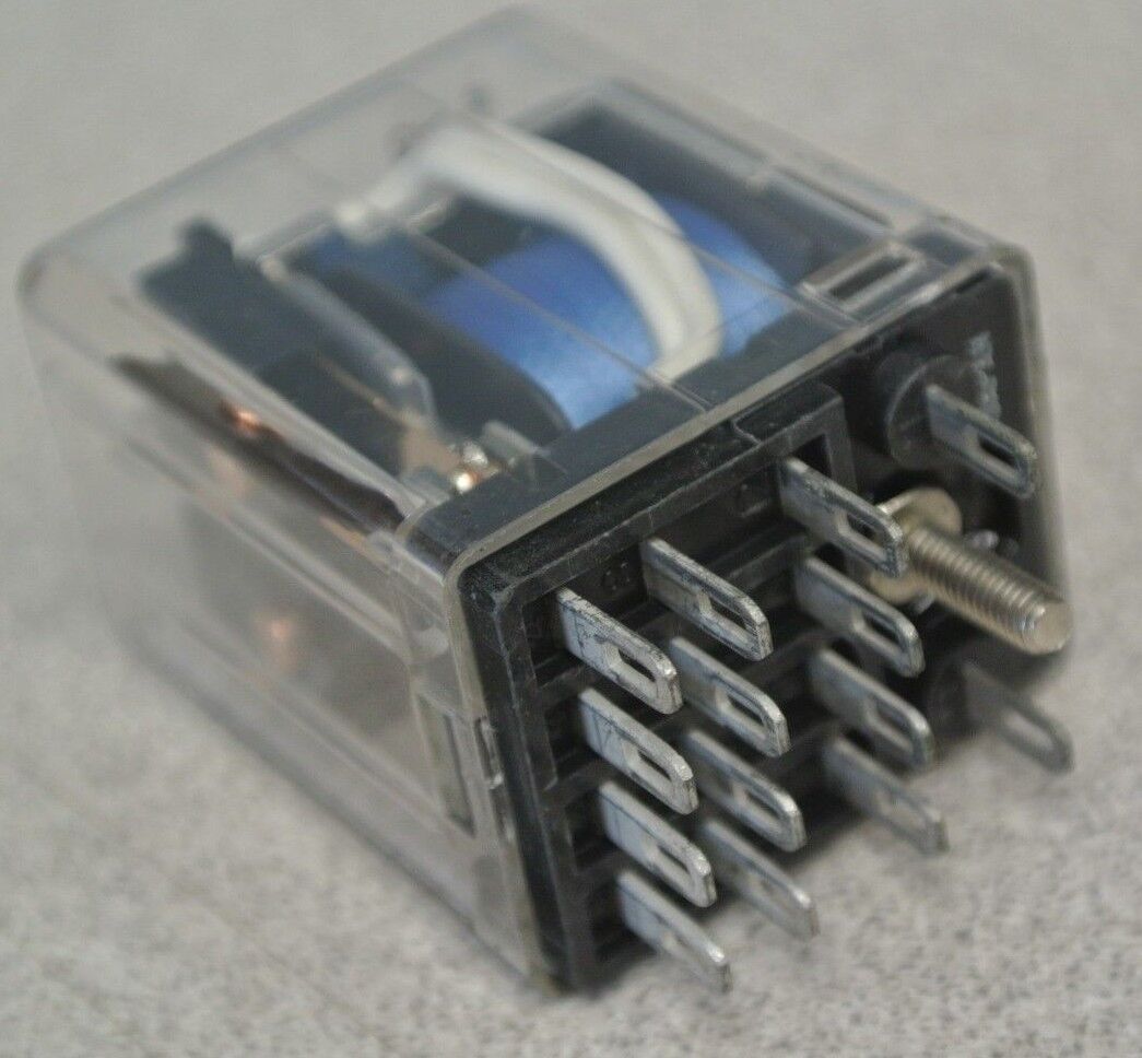 ALLEN-BRADLEY 700-HC14Z12 Ser. A / TYPE H CONTROL RELAY / NEW SURPLUS