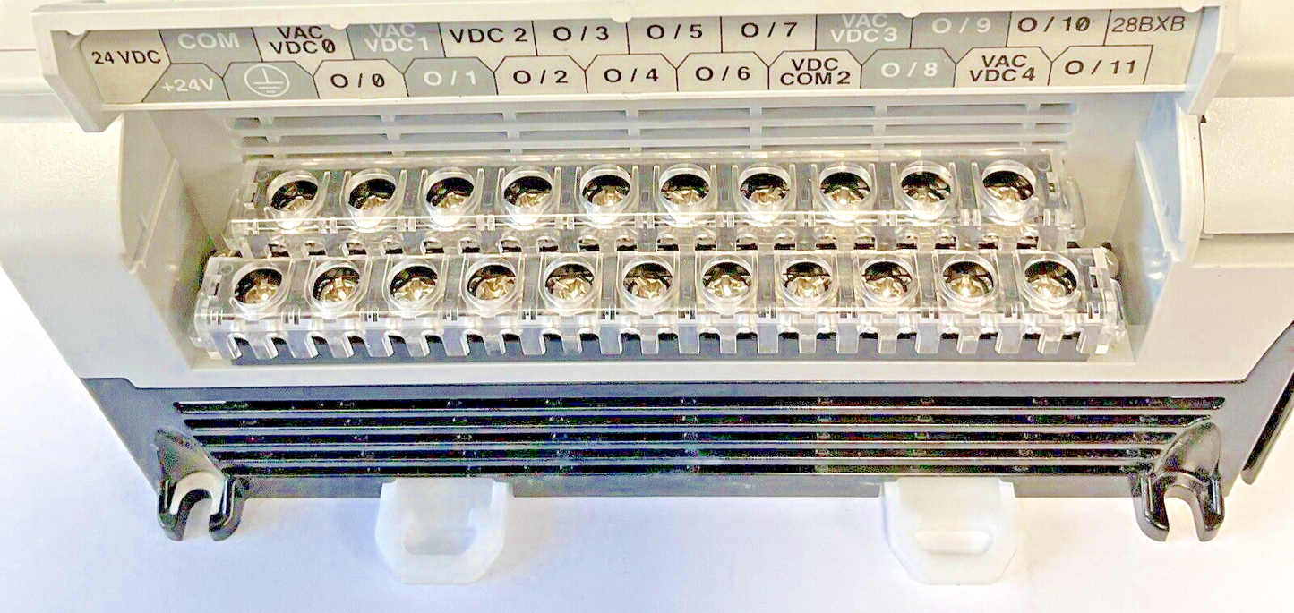 ALLEN BRADLEY 1764-28BXB BASE AND CONTROLLER SER.B REV.A 24VDC MICROLOGIX 1500
