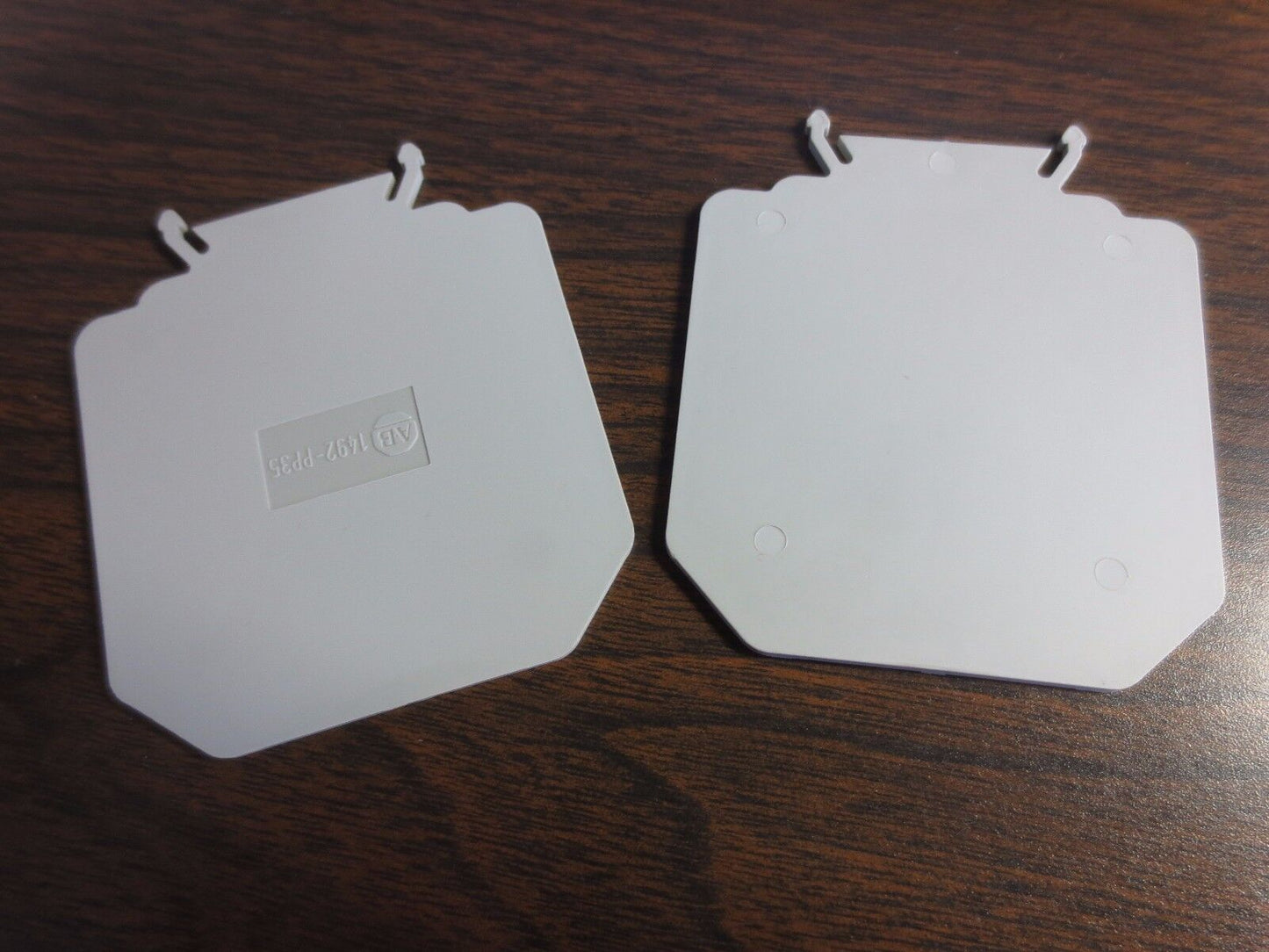 ALLEN-BRADLEY 1492-PP35 PARTITION PLATES - NEW SURPLUS - LOT of 23