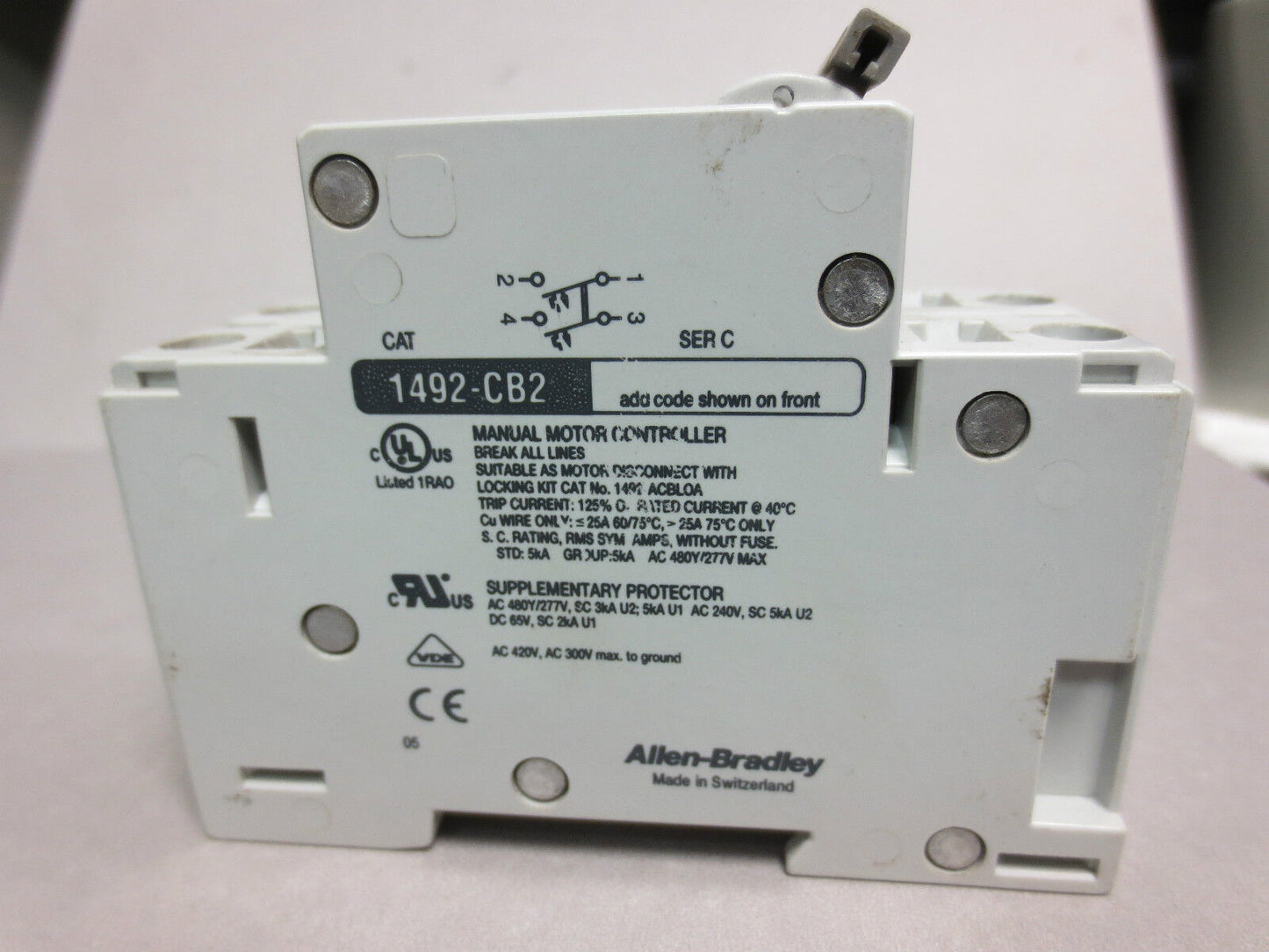 ALLEN-BRADLEY 1492-CB2 Ser. C - 2-POLE CIRCUIT BREAKER, 10A, 3HP