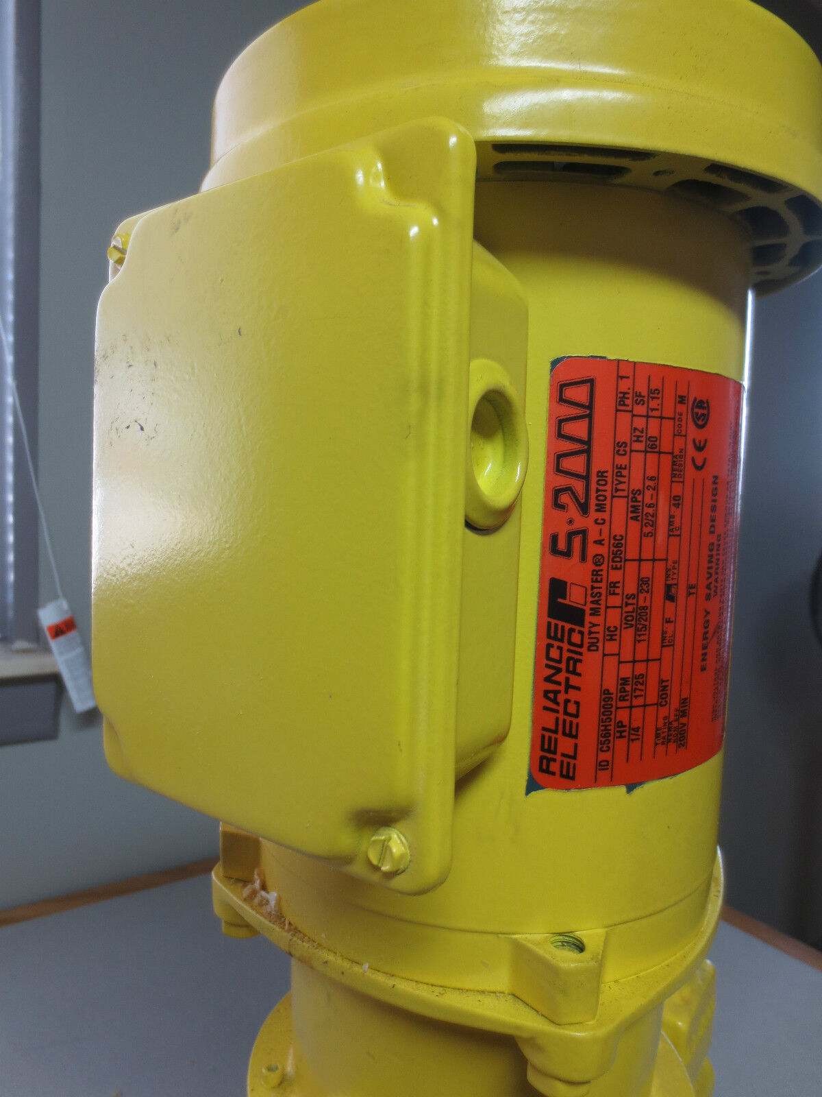 MILTON ROY 1024FRSESEM2NB RA17 METERING PUMP w/ RELIANCE S2000 MOTOR