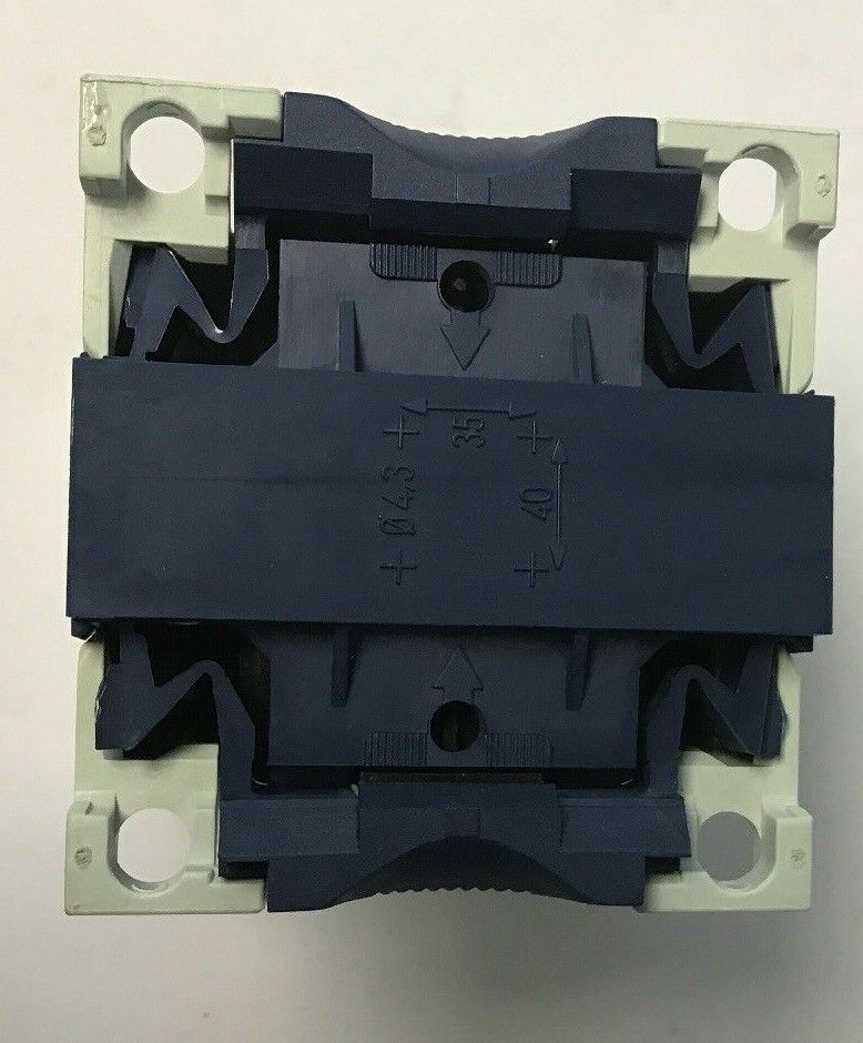 TELEMECANIQUE CA2-EN131M CONTROL RELAY 220V 50HZ