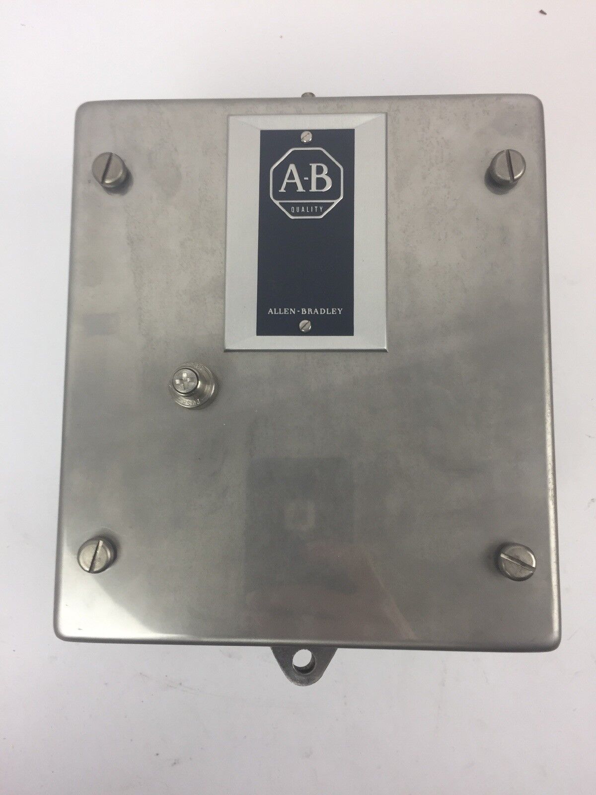 ALLEN BRADLEY 709-XCT ACROSS THE LINE AC STARTER SIZE 1P NEMA 4 120/240 V 60 HZ