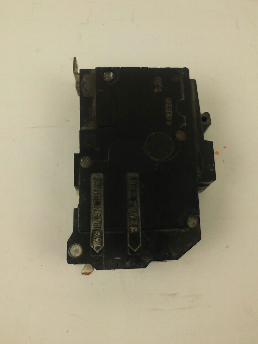 SQ. D QOB220GFI CIRCUIT BREAKER, 2P, 20A, 120/240V GFI, USED MISSING SCREWS