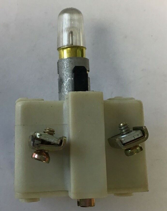 SQUARE D 9001-KM-14 OILTIGHT LIGHT MODULE 480VAC