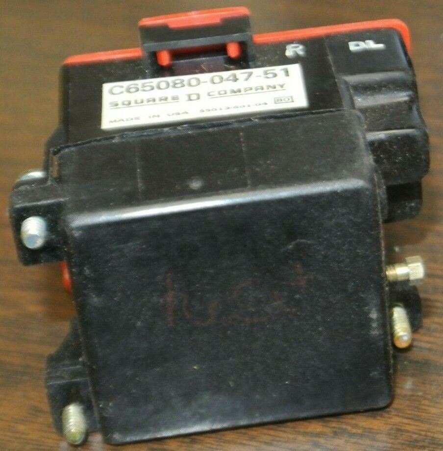 SQUARE D / 9998 PC234 / C65080-047-51 / SNAP SWITCH / NEW SURPLUS