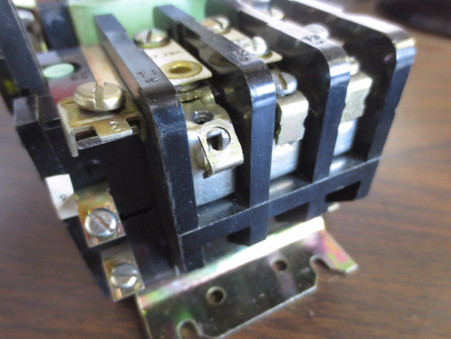 GENERAL ELECTRIC CR208C100DVN219 NEMA SIZE 1 STARTER - 600V, 27A