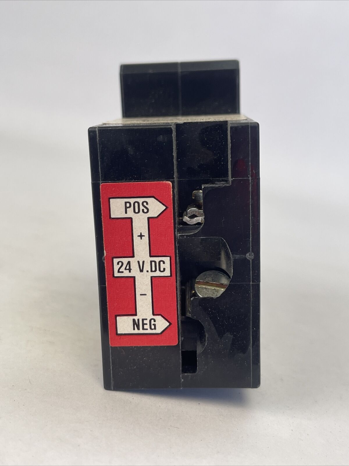 SQUARE D QOEMPS INPUT 208-240VAC OUTPUT 24VDC POWER SUPPLY FOR QO CIRCUIT BREAKE