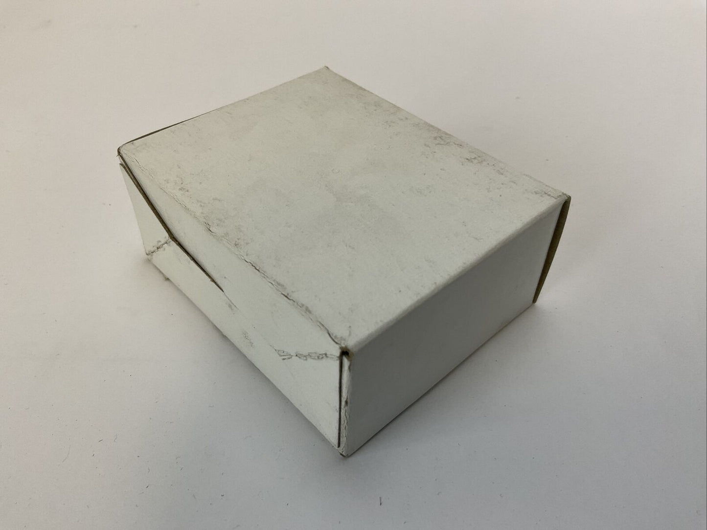 ALLEN BRADLEY 1734-OB8S SER B 8 CHANNEL SAFETY SOURCING OUTPUT MODULE