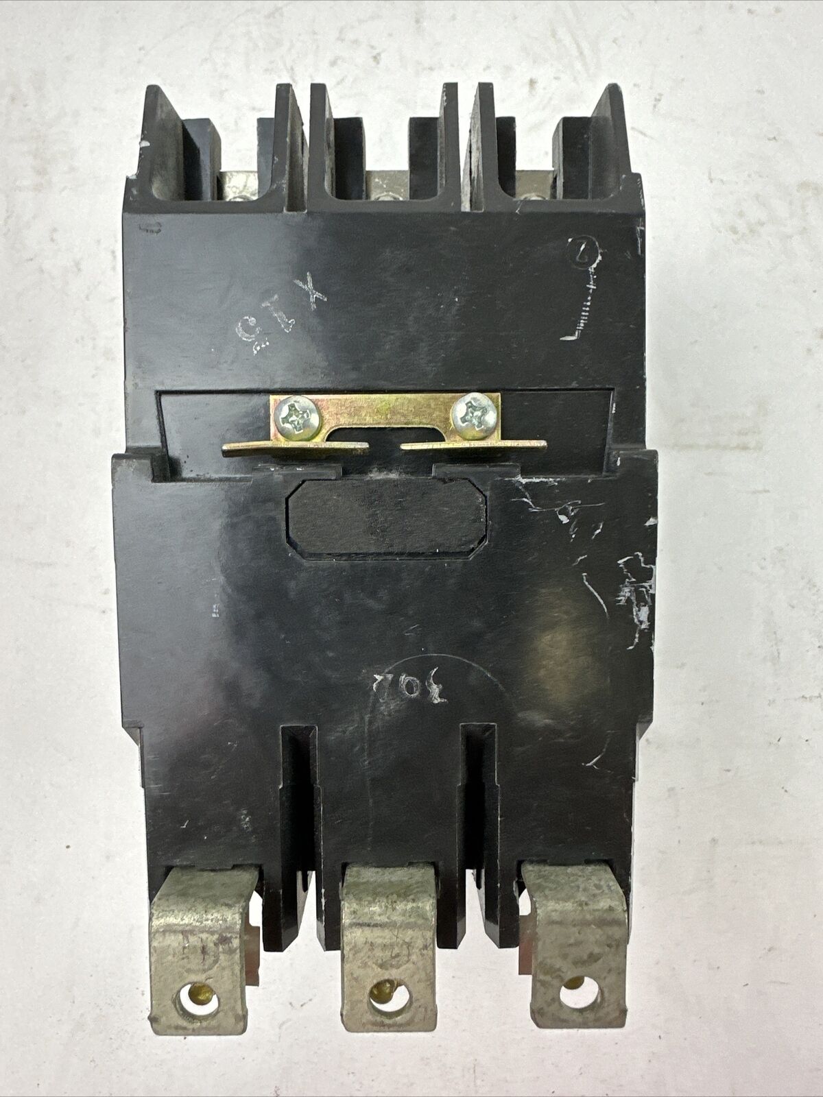 GE TEY315 CIRCUIT BREAKER 15AMP 3POLE 480/277VAC 240VAC