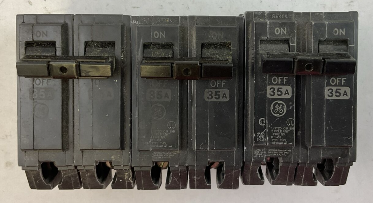 GE THQL2135 35AMP 120/240VAC 2POLE CIRCUIT BREAKER (LOT OF 3)