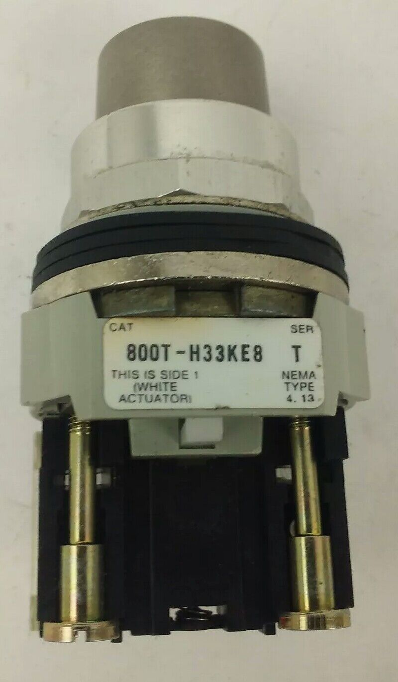 ALLEN BRADLEY 800T-H33KE8 SER. T SELECTOR SWITCH TYPE 4-13, NO KEY, 800T-H33