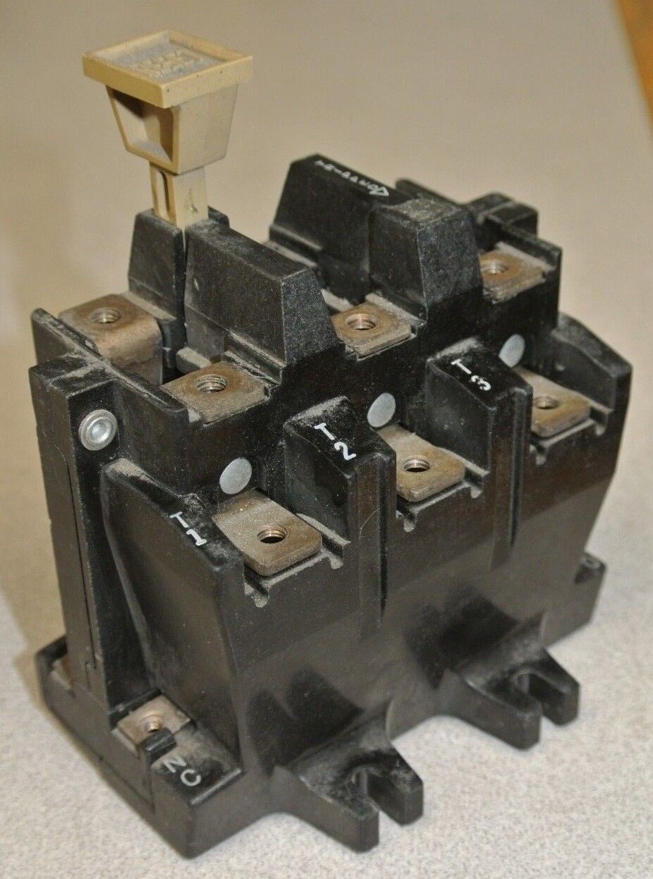 ALLEN-BRADLEY 592-BOW16 OVERLOAD RELAY 120-600VAC - MAKE 7200VA, BREAK 720VA