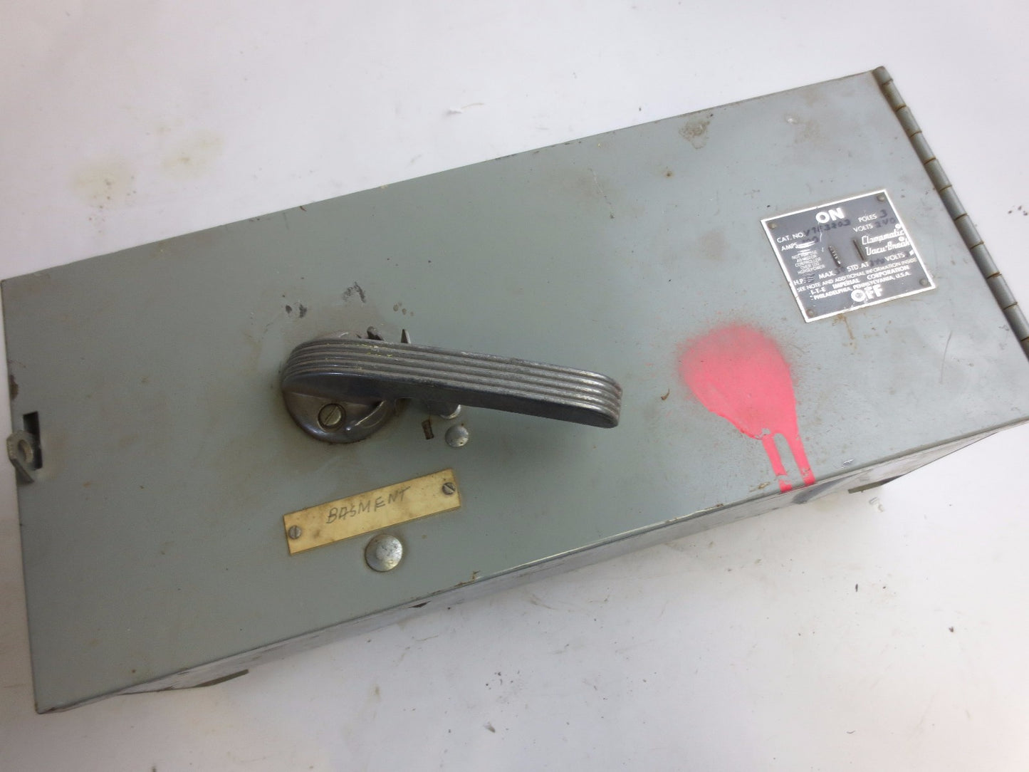 I-T-E V7E3203 CLAMP-MATIC VACU-BREAK PANELBOARD SWITCH - 240V, 100A, 3-POLE