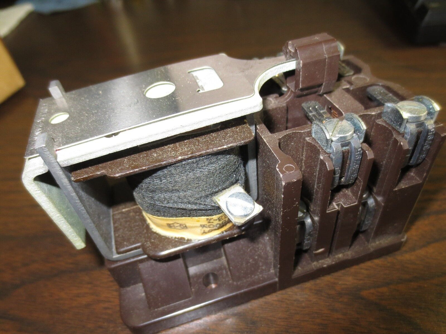 CUTLER-HAMMER 9575H2738-66 GENERAL PURPOSE RELAY 10A, 600VAC MAX - NEW SURPLUS