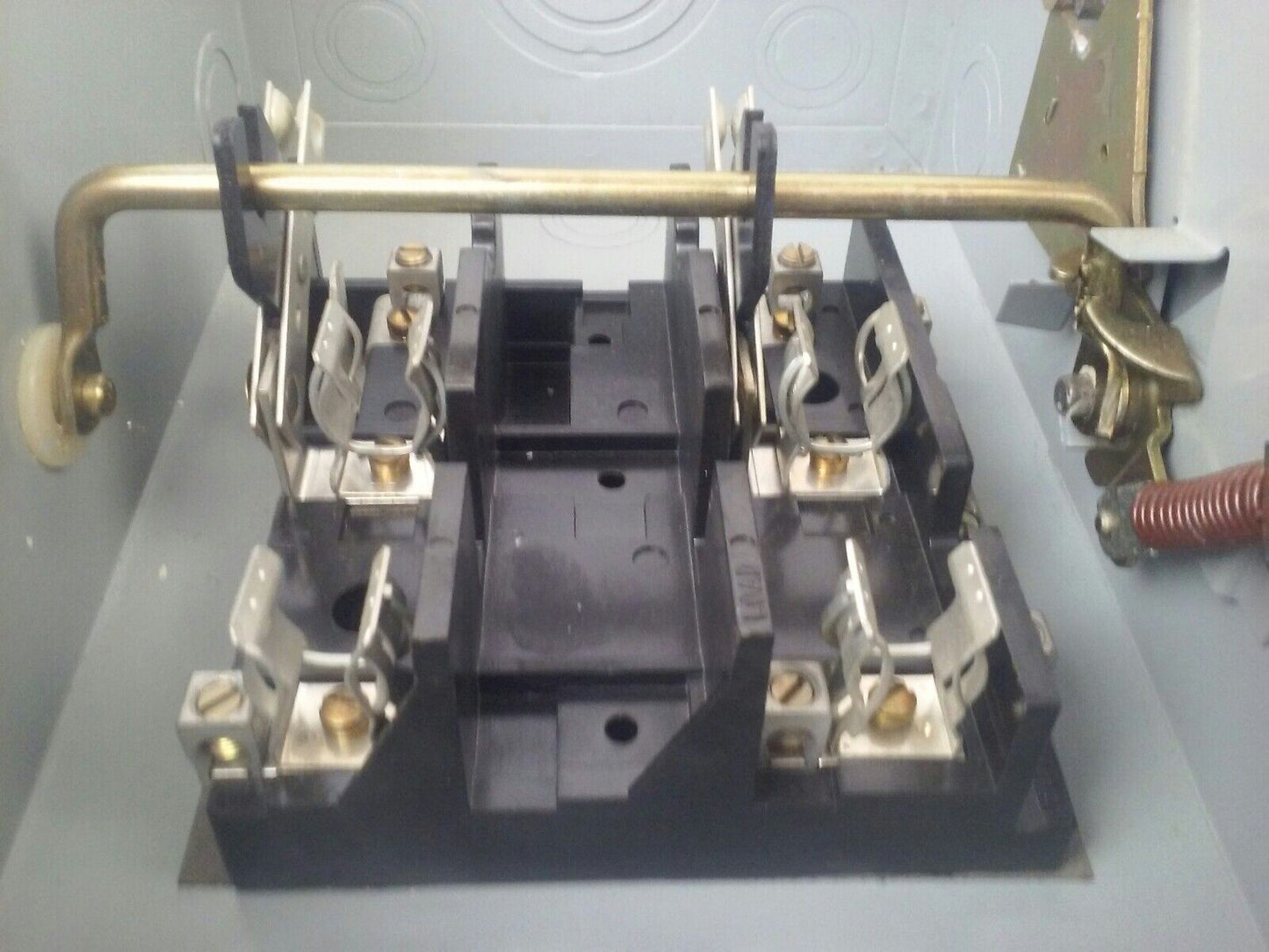 WESTINGHOUSE GFN322N FUSIBLE SAFETY SWITCH 2P 60A 240V 15HP TYPE 1 INDOOR