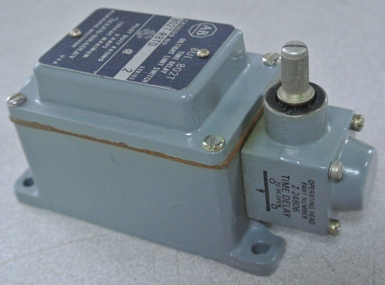 ALLEN-BRADLEY 802T-R8TD, Ser. 2 - TIME DELAY LIMIT SWITCH NEW SURPLUS