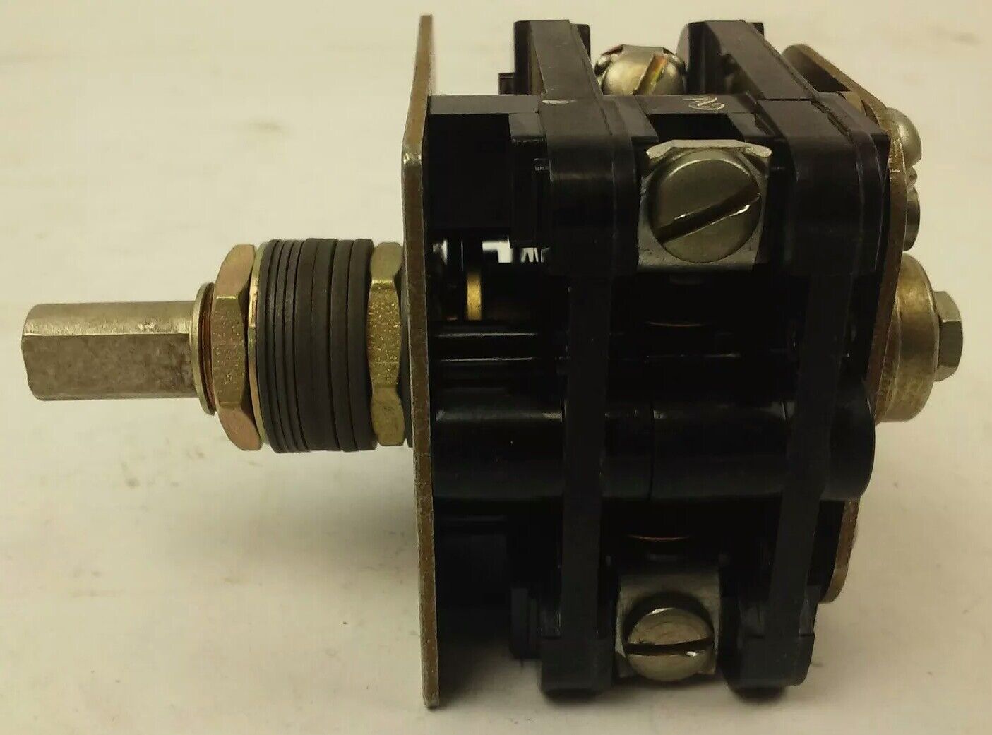 ALLEN BRADLEY BULLENTIN 806 G789147-1 SER. A, ROTARY PILOT SWITCH, 2 CIRCUITS