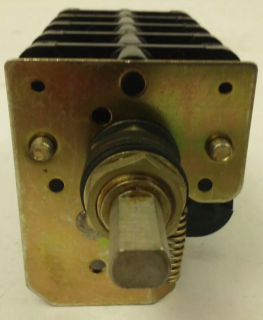 ALLEN BRADLEY J682862/7 ROTARY PILOT SWITCH, SIZE 10, 25A, 4 POSITION, 8 CIRCUIT