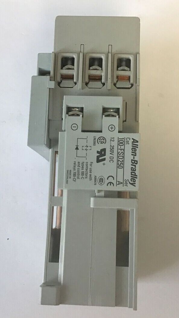 ALLEN BRADLEY 100-C30Z*00 CONTACTOR SER.C 600VAC 55A W/100-S & 100-FSD250