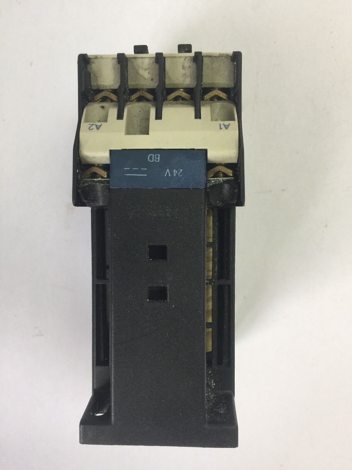 TELEMECANIQUE LP1D1210 CONTACTOR 600VAC 10HP 25A 3PH COIL 24VDC