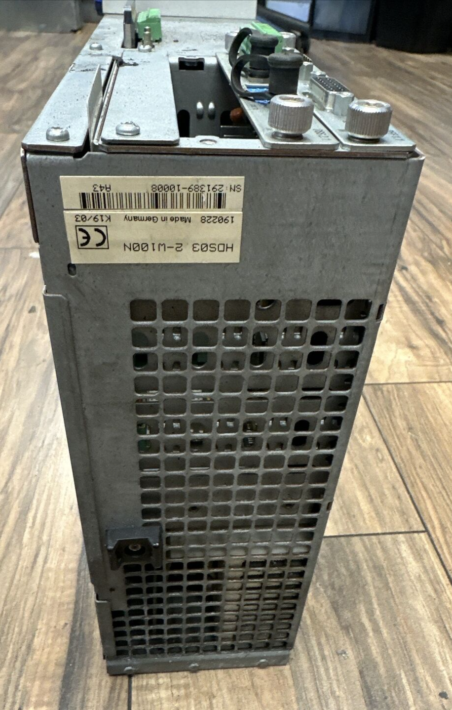 INDRAMAT HDS03.2-W100N SERVO DRIVE CONTROLLER OUTPUT 500VAC 50A INPUT 530-670VDC
