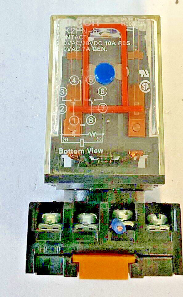 OMRON MK2PN-S RELAY 10A W/YOUNG NDS 8 BASE 300V 10A** LOTOF2**