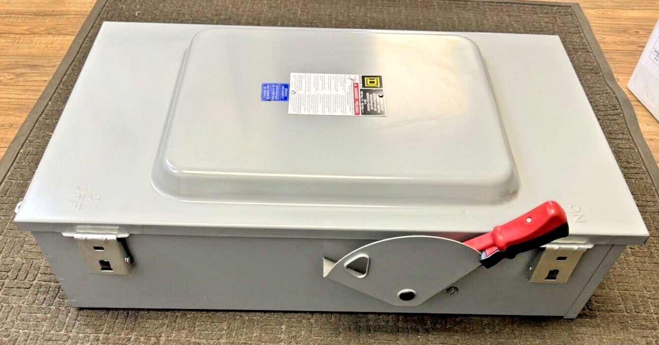 SQUARE D - H364AWK SER. F06 - SINGLE THROW FUSIBLE DISCONNECT SWITCH -200A, 600V