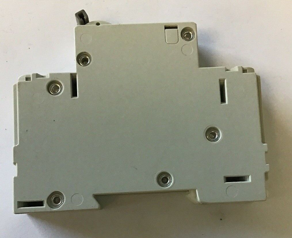 ALLEN BRADLEY 1492-CB1 G060 6A 3/4HP***LOTOF9***