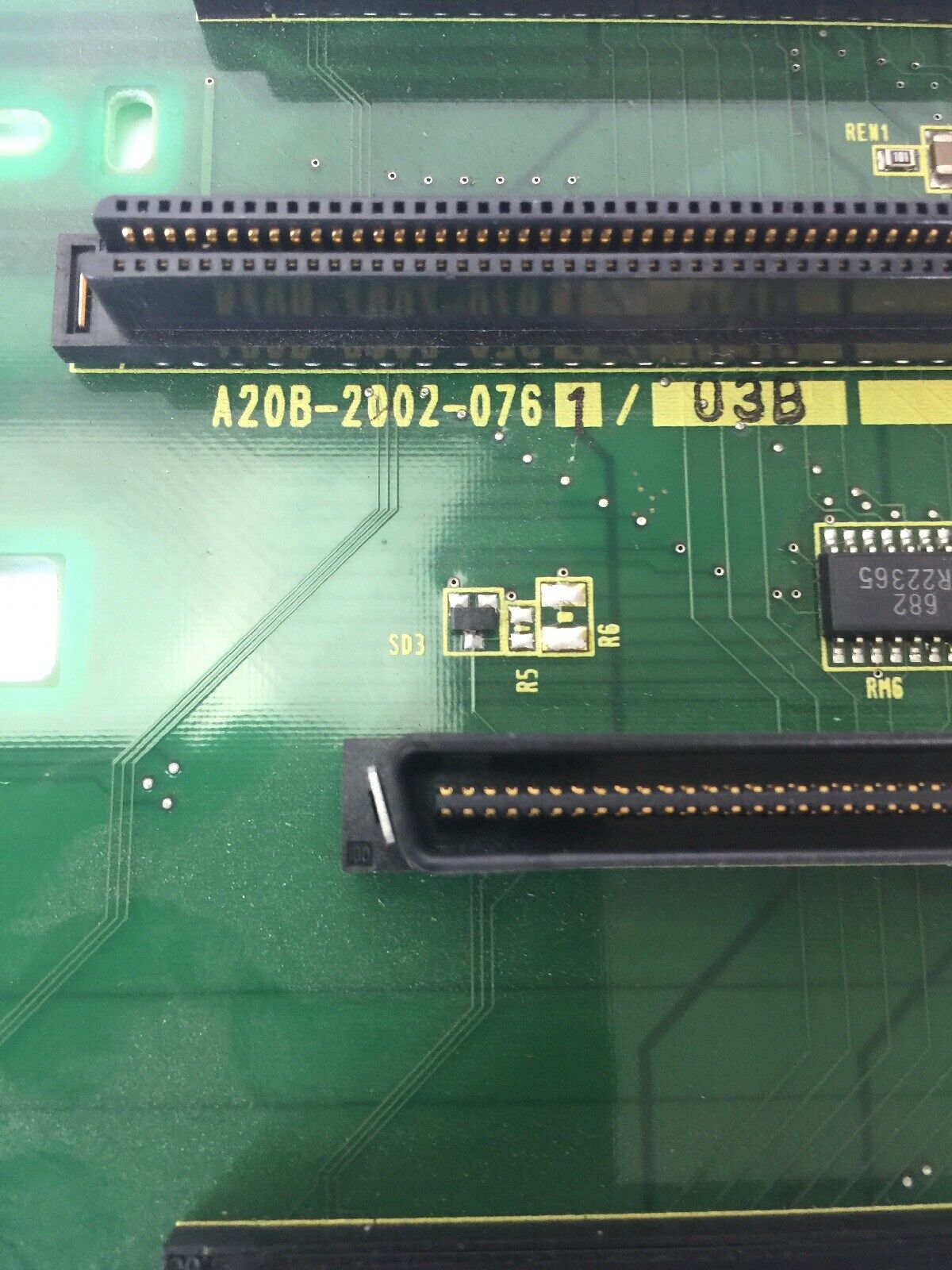 FANUC A20B-2002-0761/03B CIRCUIT BOARD