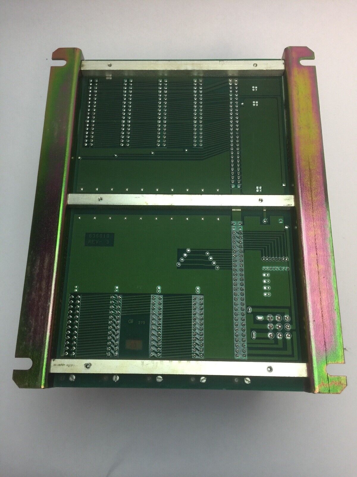 ALLEN BRADLEY 1771-A1 I/O CHASSIS 4 SLOT RACK SERIES A