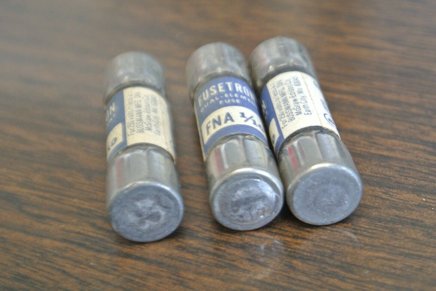 LOT of 3 / BUSS FNA-1/10 DUAL-ELEMENT MIDGET FUSE / 1/10A / 250V / NEW SURPLUS