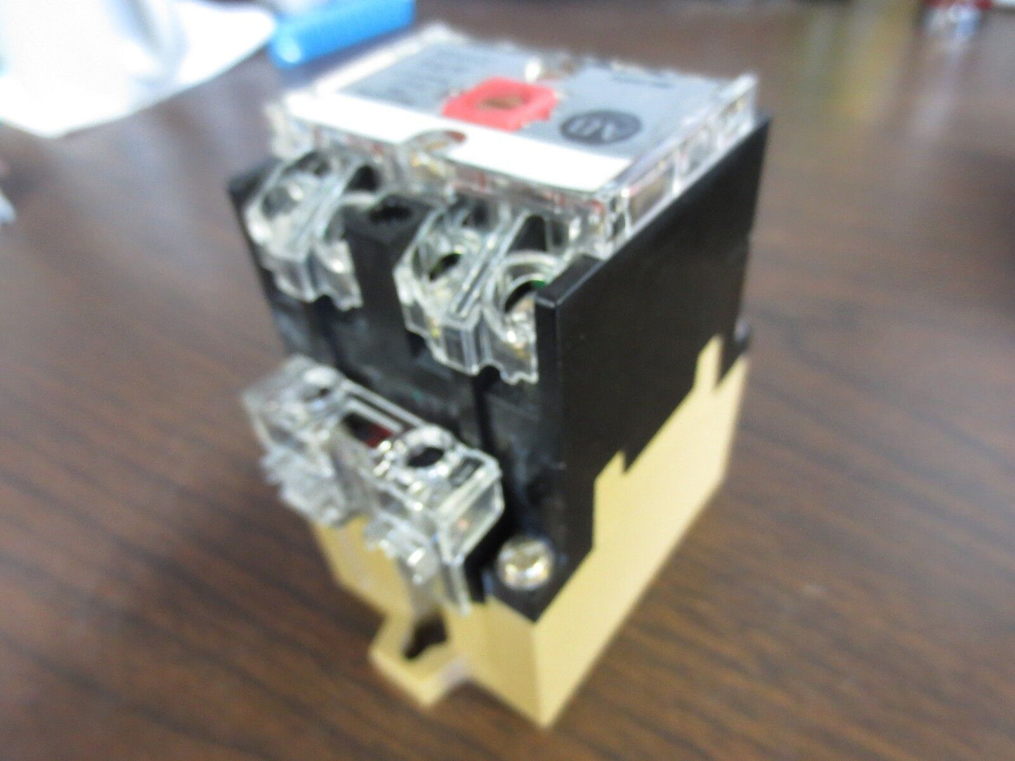 ALLEN-BRADLEY 700-P400A1 Ser. D TYPE P DIRECT DRIVE AC RELAY, 120V COIL