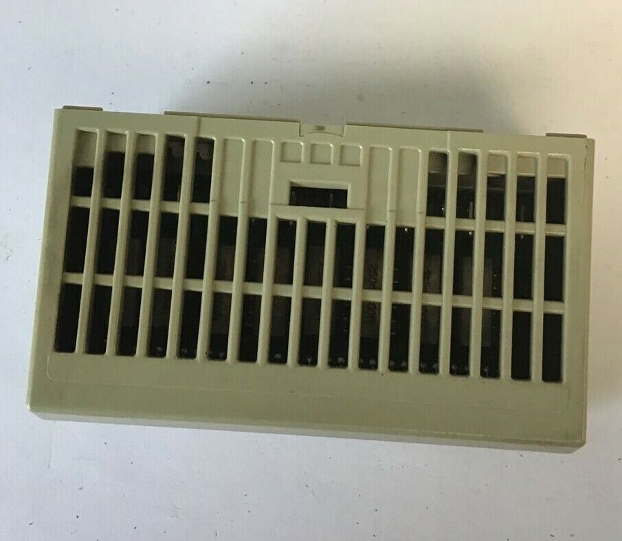 ALLEN BRADLEY 1794-IA8 INPUT 120VAC 50-60HZ ****LOTOF3****