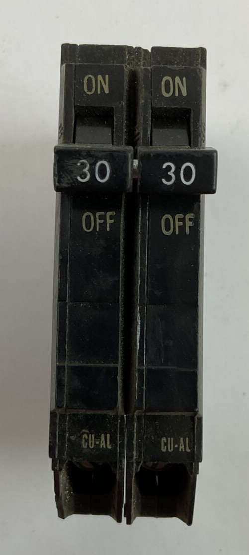 GE TQP230 30AMP 120/240VAC 2POLE CIRCUIT BREAKER (LOT OF 2)