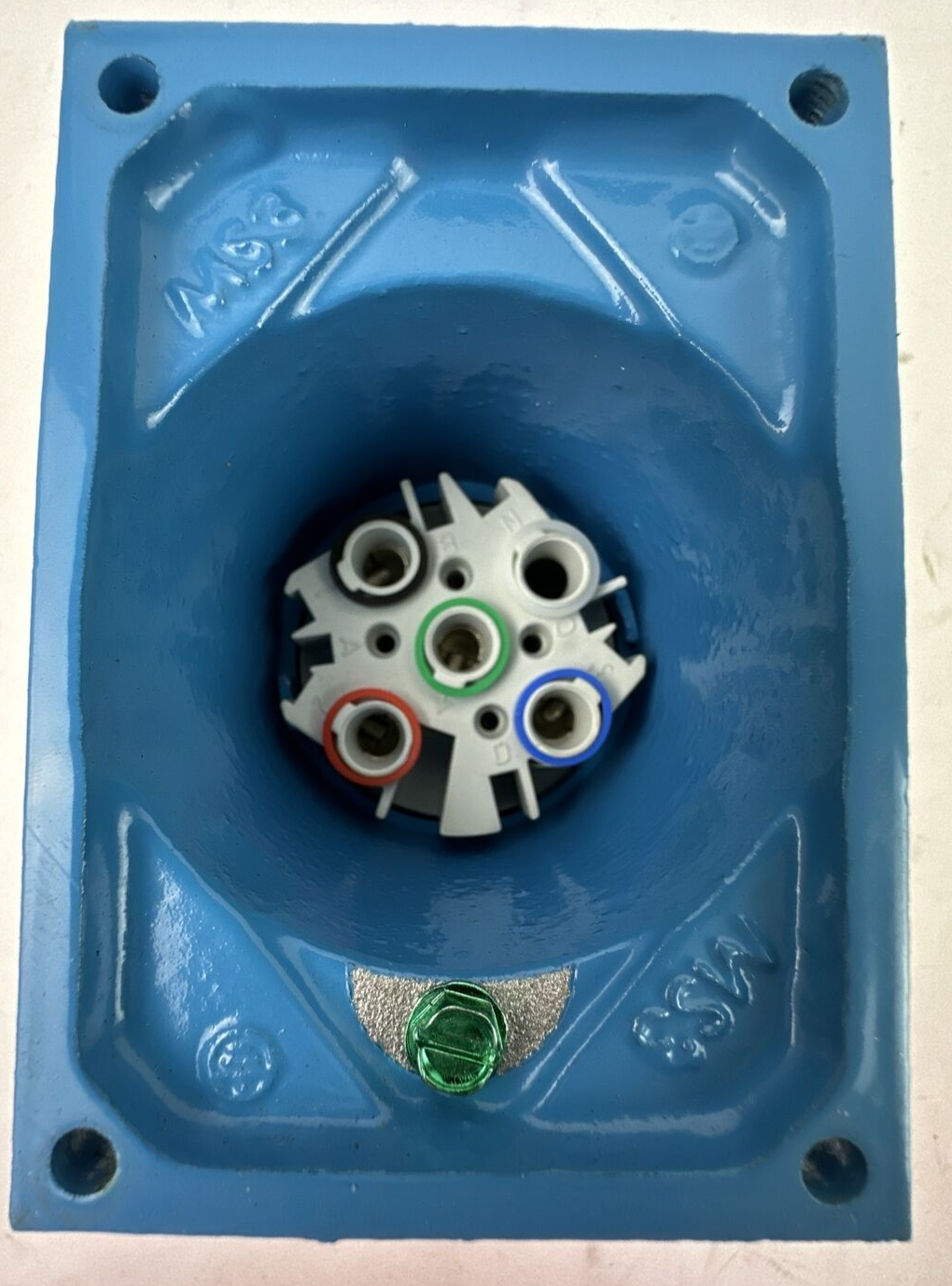 MELTRIC DS30 30A 480VAC 15HP TYPE 3R 33-34043-974-843-NC RECEPTACLE/CONNECTOR