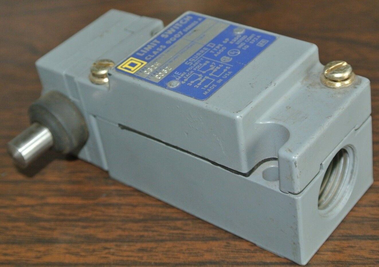 SQUARE D 9007C62H Ser. A - LIMIT SWITCH - NEW SURPLUS - 9007 C62H