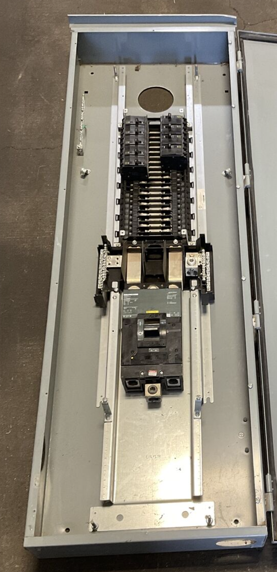 SQUARE D MH62WP TYPE3R 300A 3POLE MAIN W/ QTY8 50A 2POLE PANEL